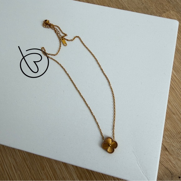 Statement necklace - Picture 2 of 3